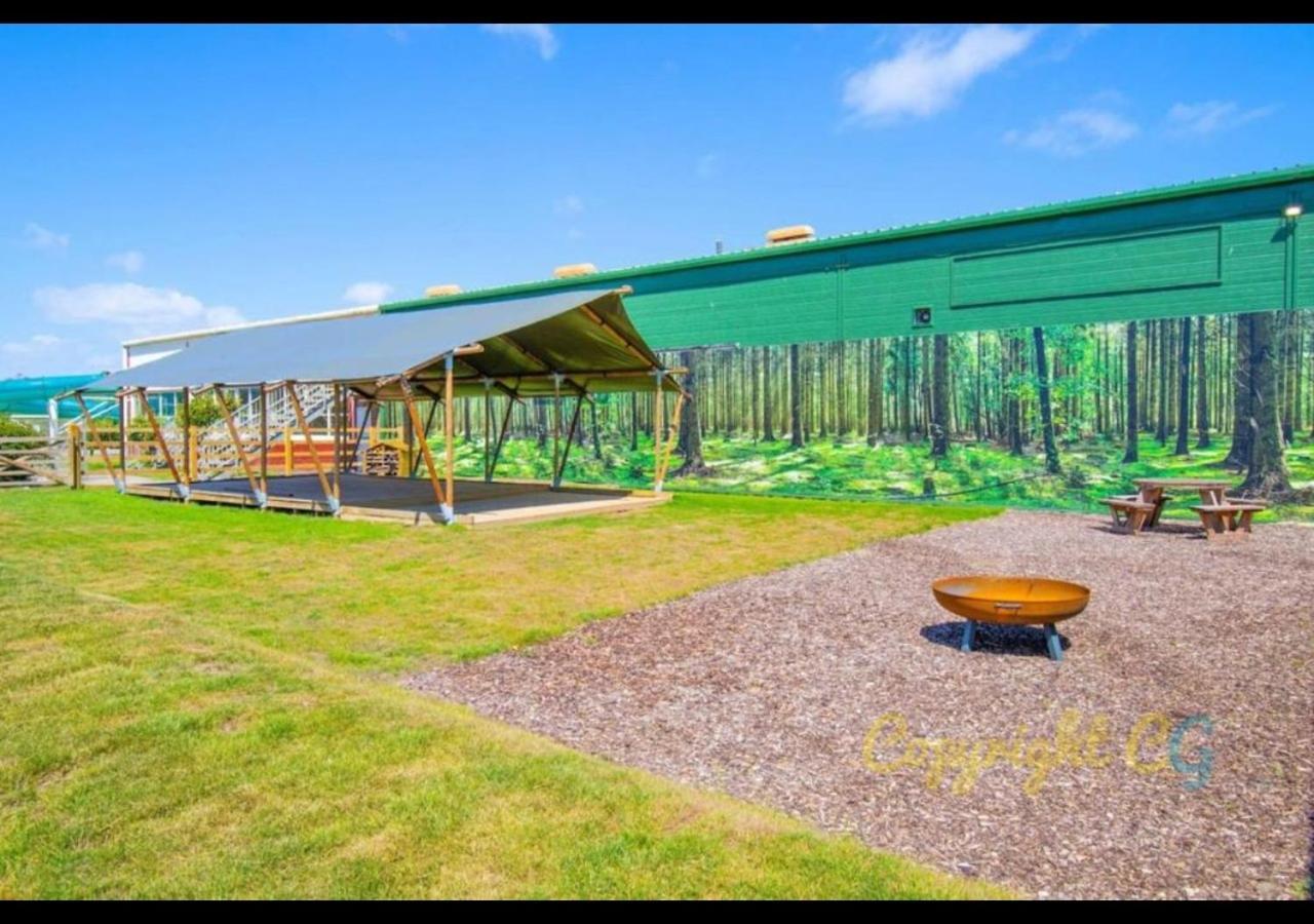 Mp768 - Camber Sands Holiday Park - Huge Lodge - Small Dog Friendly - Sleeps 8 Exteriör bild