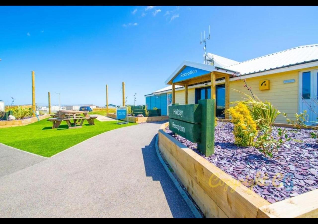 Mp768 - Camber Sands Holiday Park - Huge Lodge - Small Dog Friendly - Sleeps 8 Exteriör bild