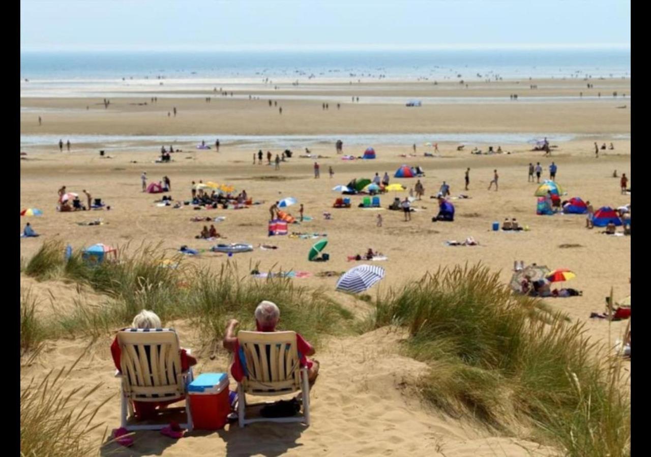 Mp768 - Camber Sands Holiday Park - Huge Lodge - Small Dog Friendly - Sleeps 8 Exteriör bild